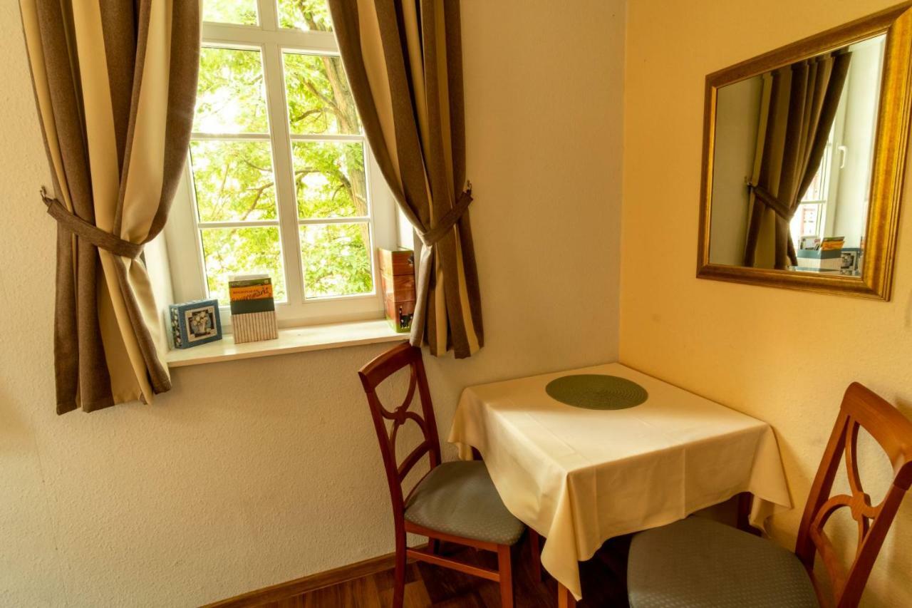 Gutshaus Von Bismarck Apartment An der Schmucke Ngoại thất bức ảnh