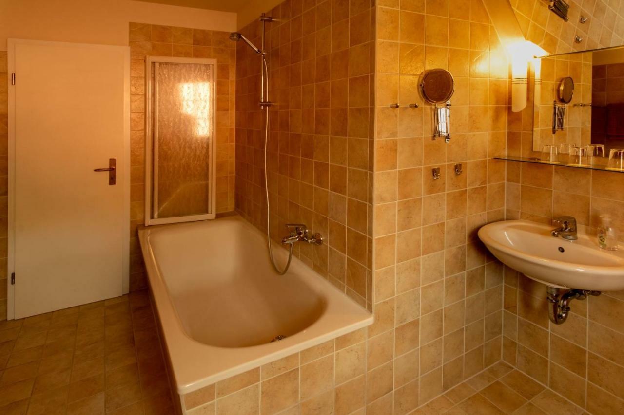 Gutshaus Von Bismarck Apartment An der Schmucke Ngoại thất bức ảnh